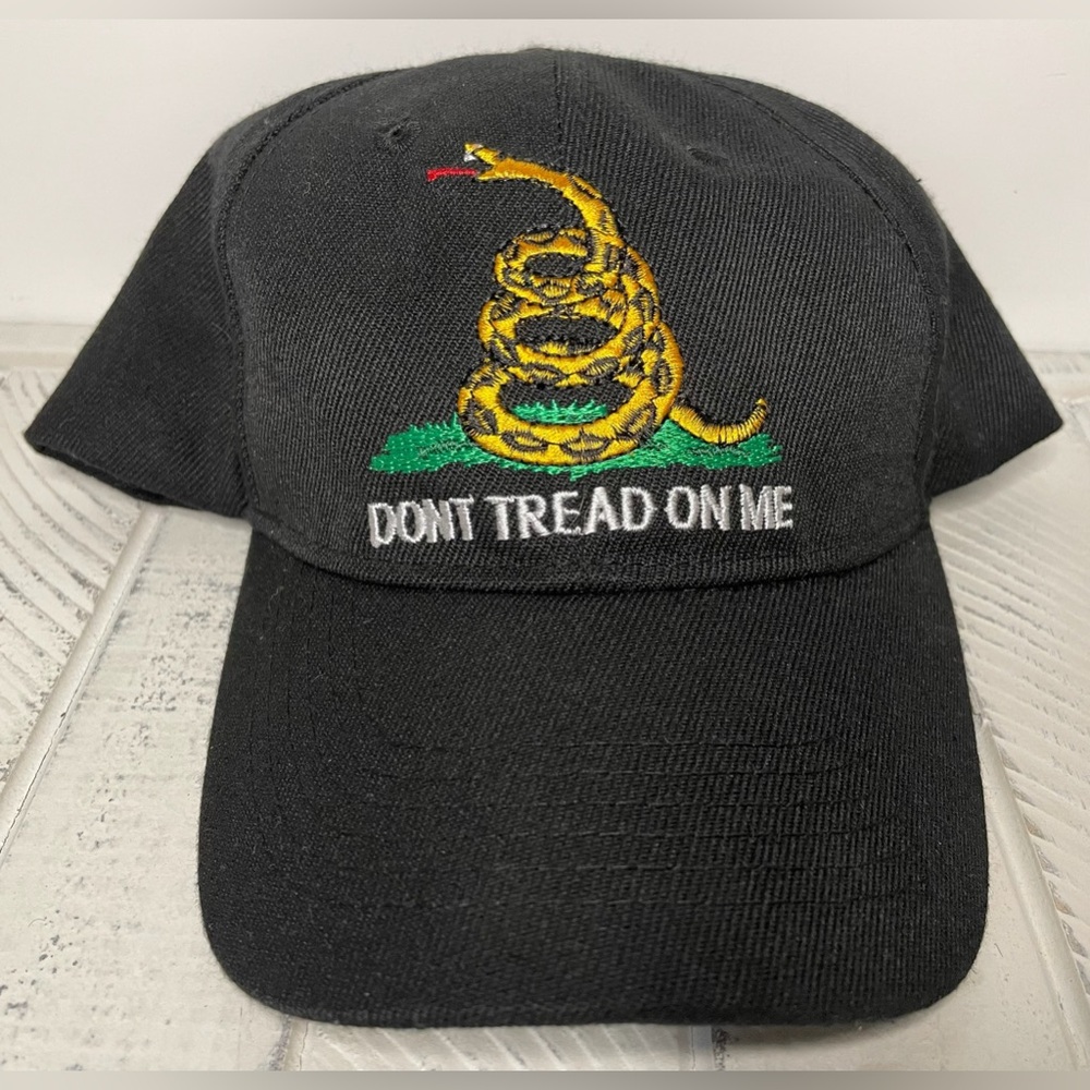 Don’t Tread on Me Embroidered Black Baseball Hat Cap w/Adj Strap